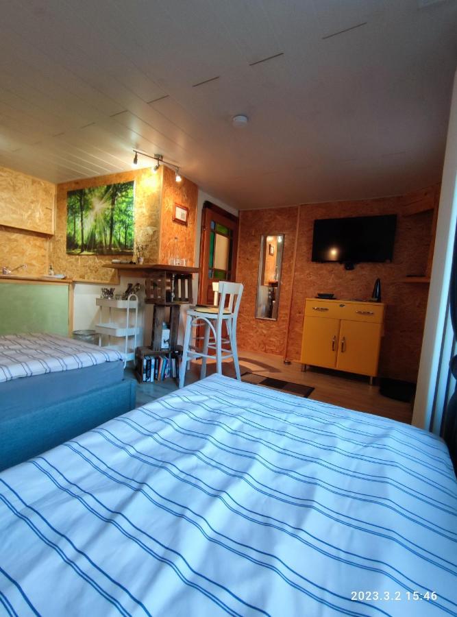 Ferienwohnung Schug Хомбург Экстерьер фото